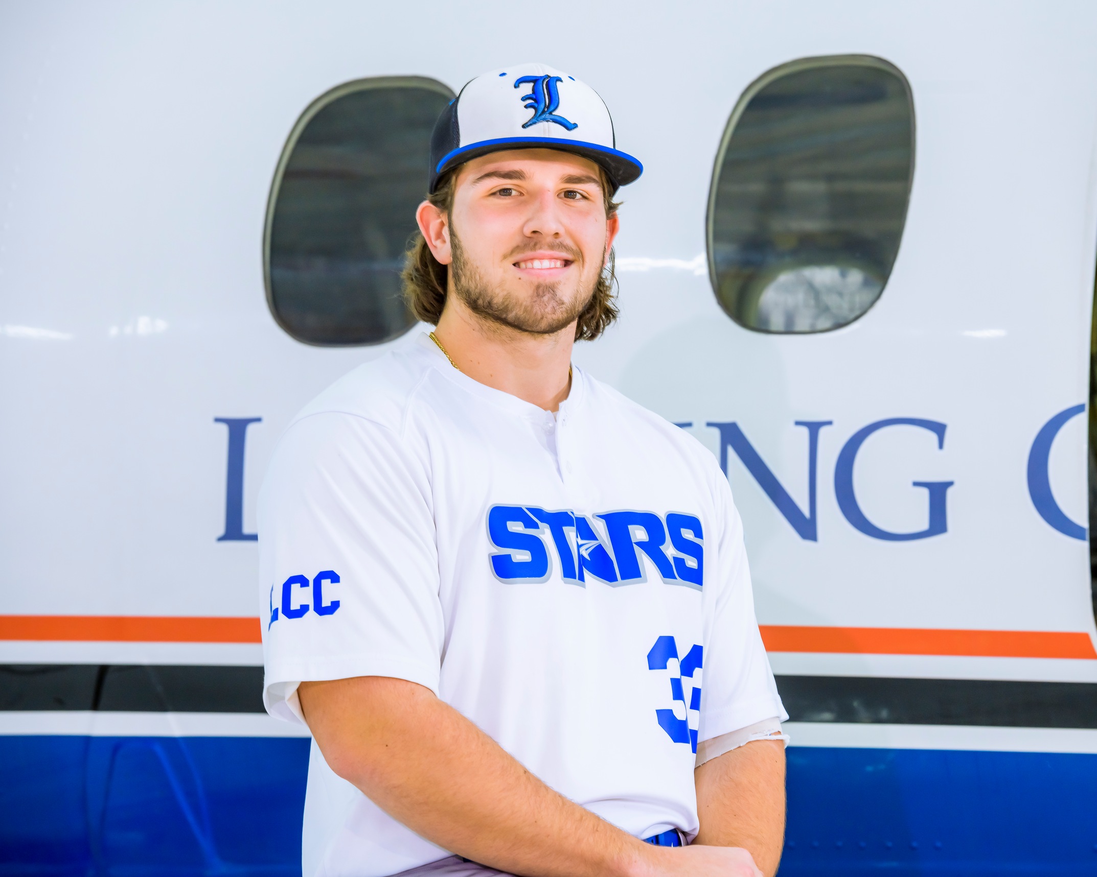 V. Hardy photo thumbnail